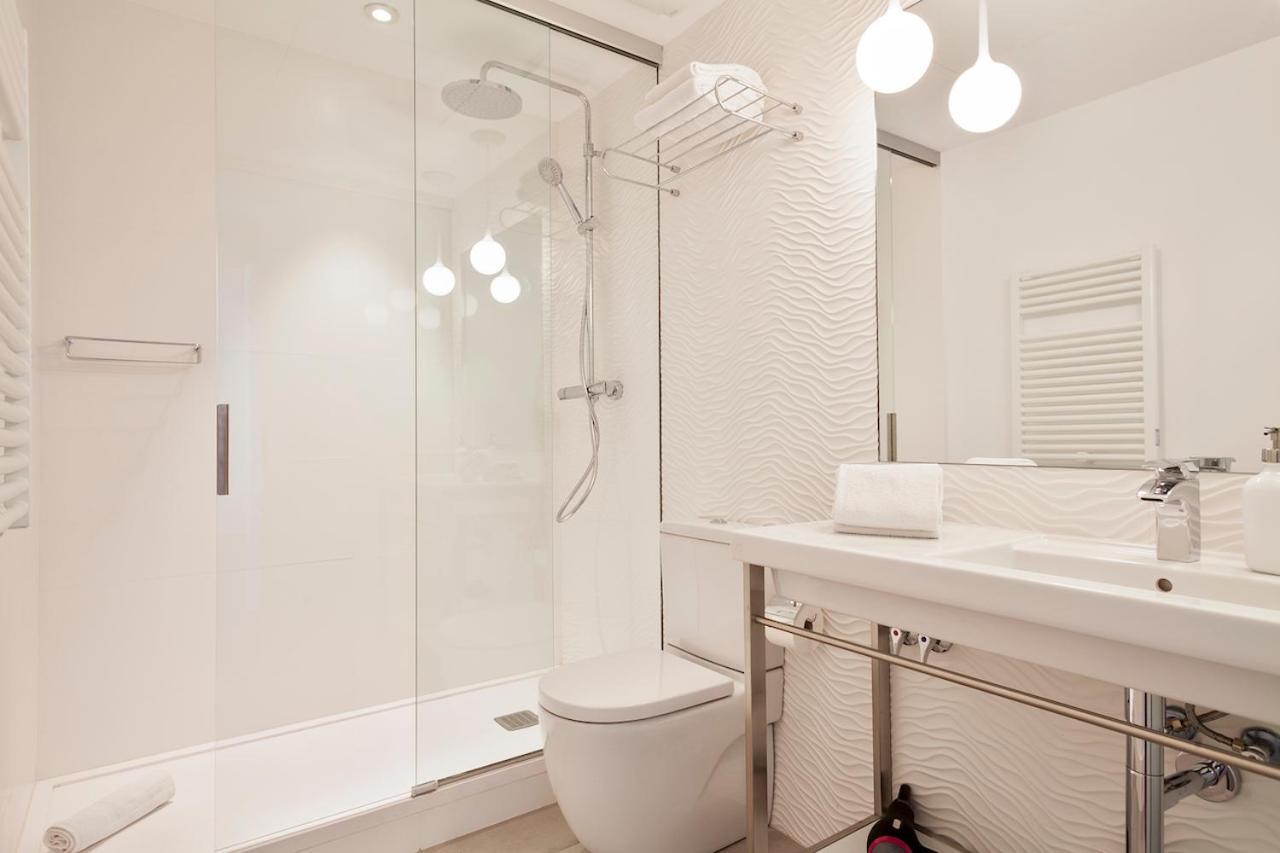Apartamento Milton House Gran Via Barcelona Exterior foto