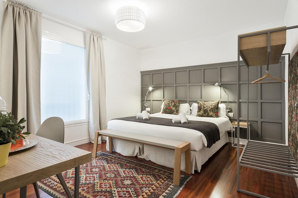 Apartamento Milton House Gran Via Barcelona Exterior foto