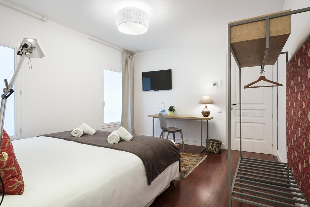 Apartamento Milton House Gran Via Barcelona Exterior foto
