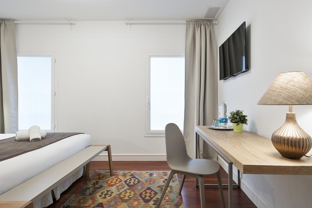 Apartamento Milton House Gran Via Barcelona Exterior foto