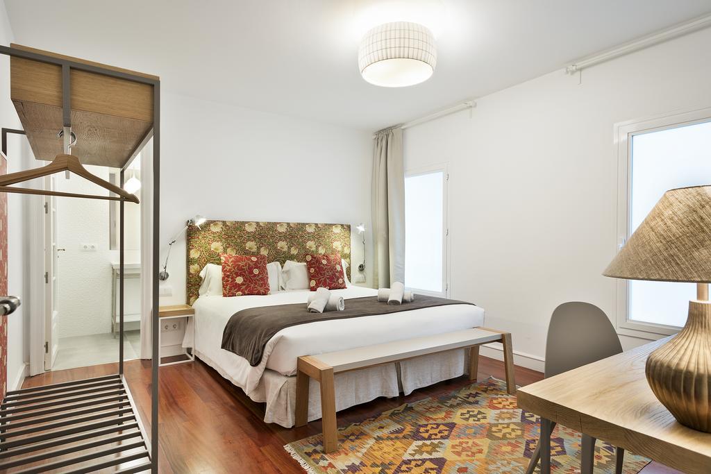 Apartamento Milton House Gran Via Barcelona Exterior foto